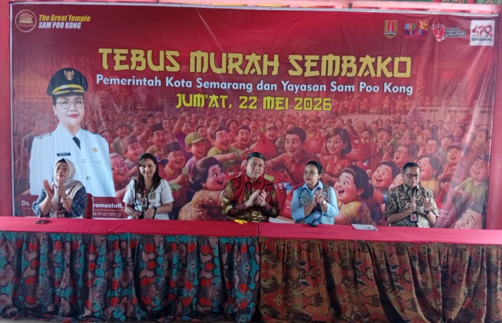 Yayasan Klenteng Agung Sampokong Berbagi Dengan Masyarakat Sekitar