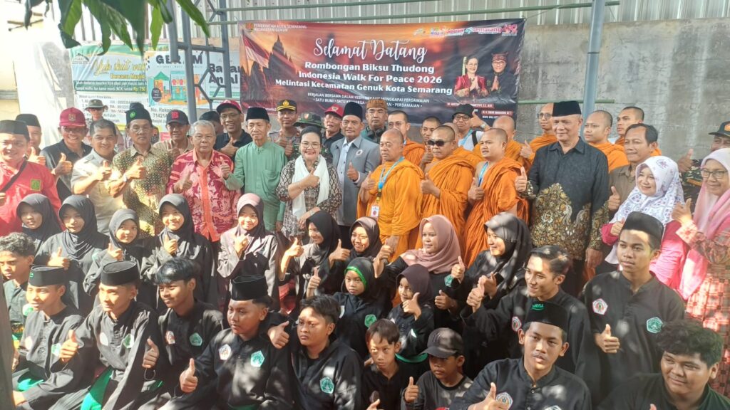 Wujud Harmoni dan Toleransi, Bhikkhu Thudong dikawal Jajaran PemKot Semarang, TNI, Polri, Unsur Lintas Agama, Banser NU dan Tokoh Masyarakat