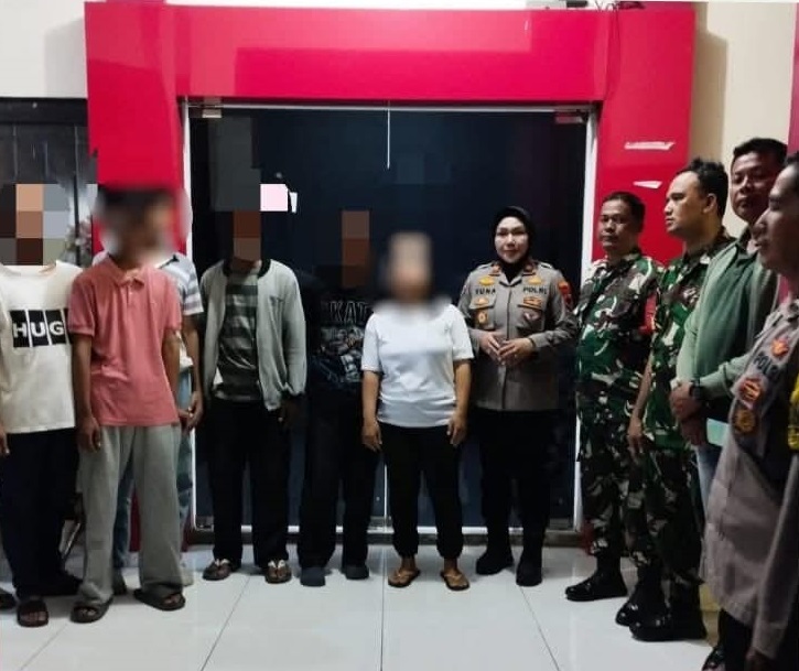 Kapolsek Gayamsari Gelar Pembinaan Remaja Pelaku Tawuran di Rusunawa Kaligawe untuk Cegah Aksi Berulang